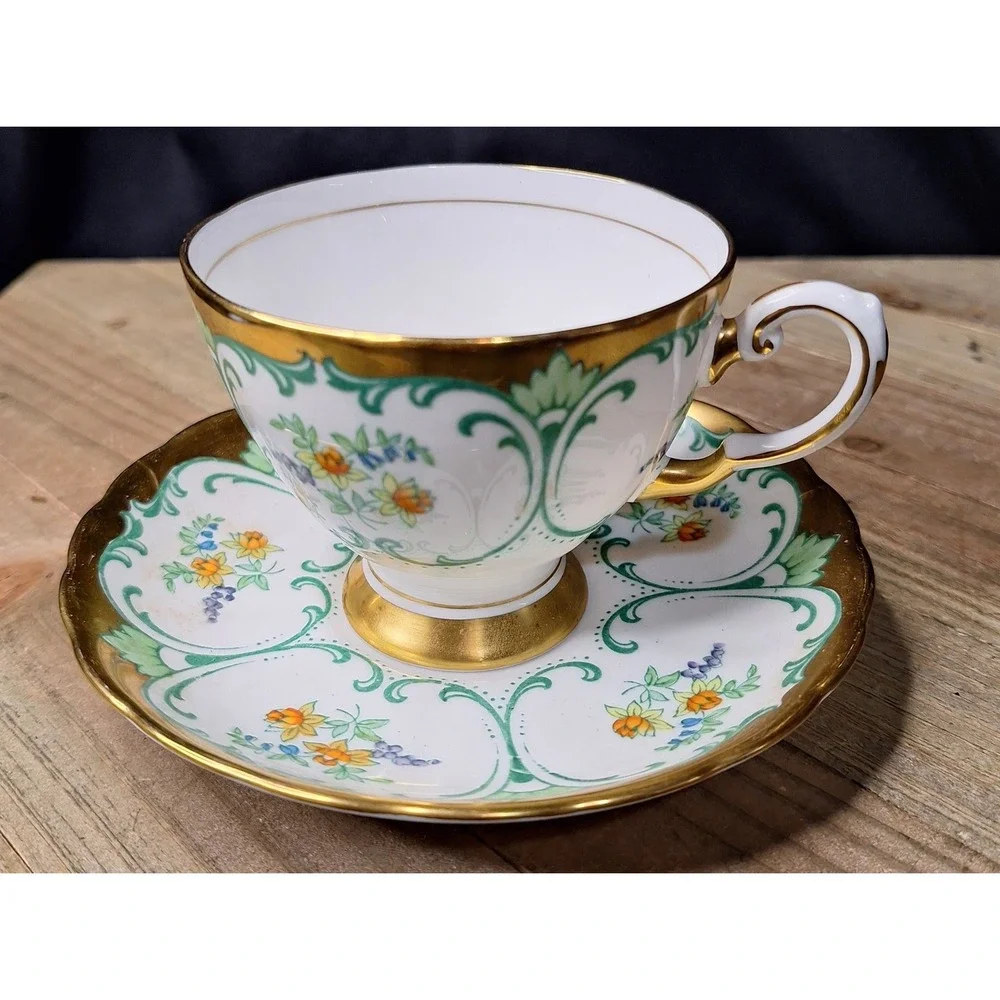 Vintage Tuscon Floral Bone China‎ Teacup & Saucer Set Gold Gilt Green Scrollwork
